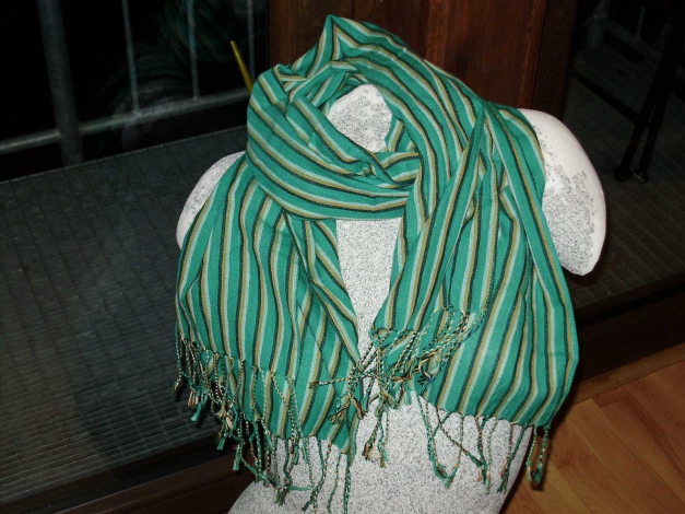 Schal grün Streifen weich Fransen geflochten Top!!