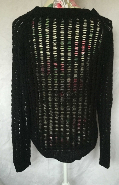 Schwarzer Strickpullover
