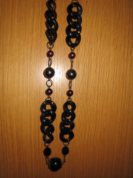 Kette, sehr schön, 44 cm