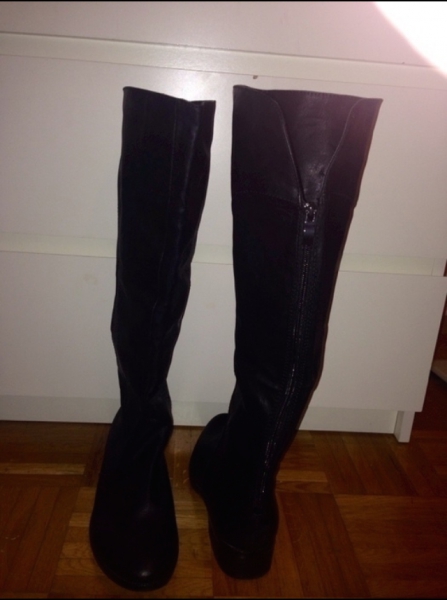 neue schwarze Stiefel von Deichmann