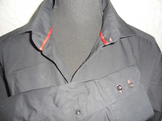 Schwarzes Herrenhemd Gr.39/40