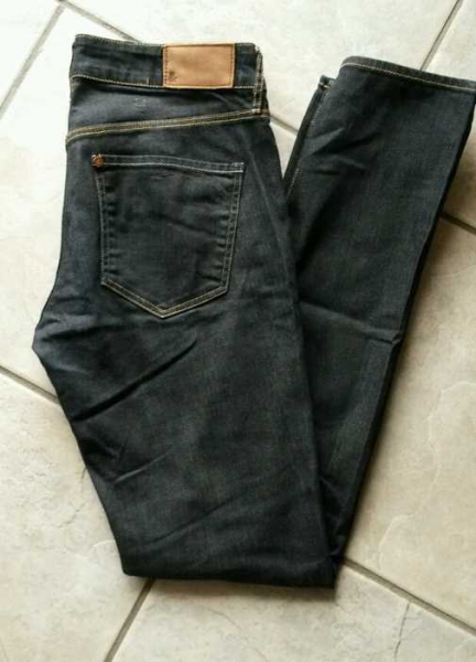 Dunkelblaue Jeans von H&M Slim Größe 27/32