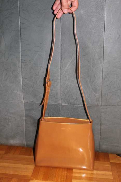 Goldene Tasche Bodenschatz Lackleder