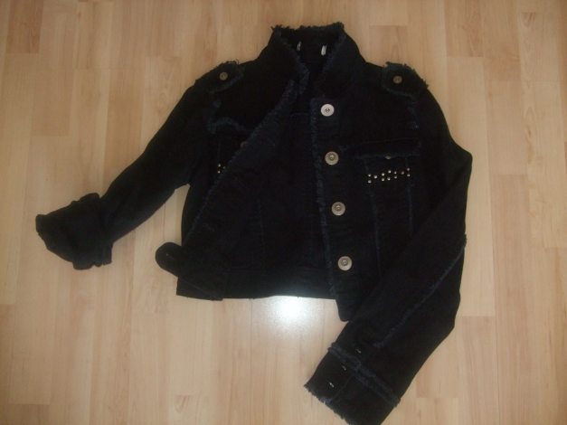 Schicke kurze Jeansjacke in dunkelblau/schwarz in Größe S/XS