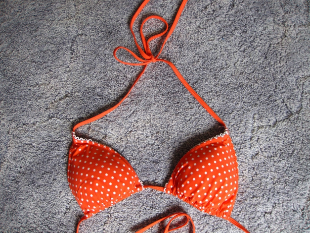 Bikini Oberteil orange-gepunktet