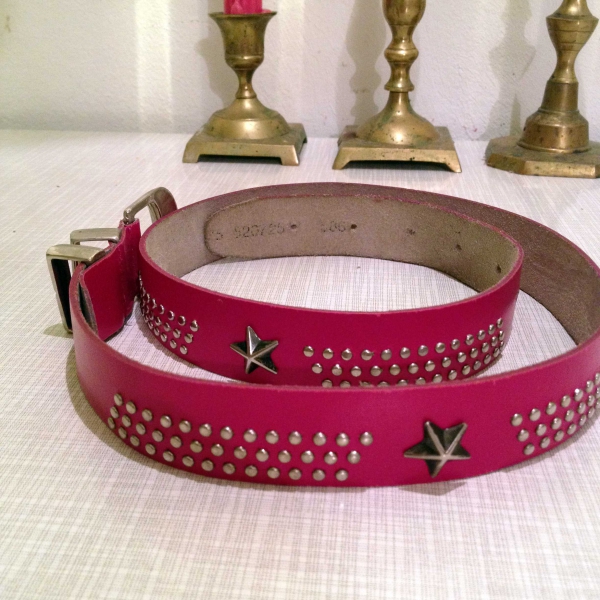 süßer Nietengürtel in Pink mit Sternen* 82cm*