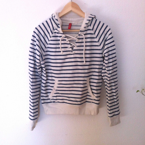 Gestreifter Kapuzenpulli Hoodie