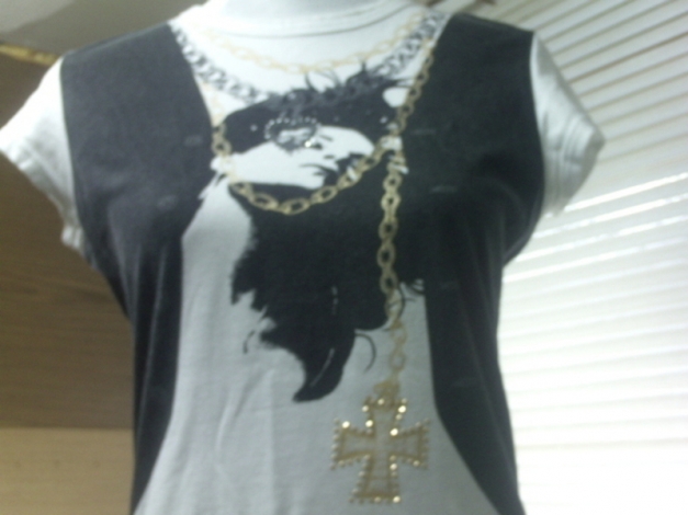 *** Shirt mit Straßsteinchen *** 