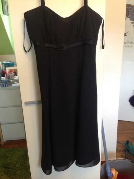 Schlichtes, elegantes Konfikleid von Montego