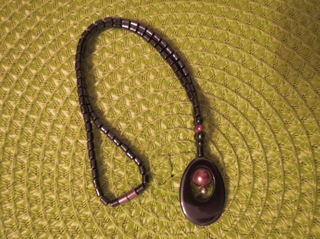 Kette mit Anhänger, anthrazit, 26 cm