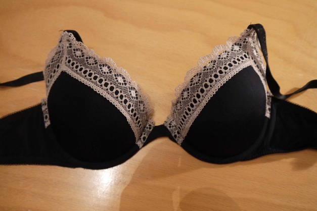 Schwarzer Calvin Klein BH mit Spitze