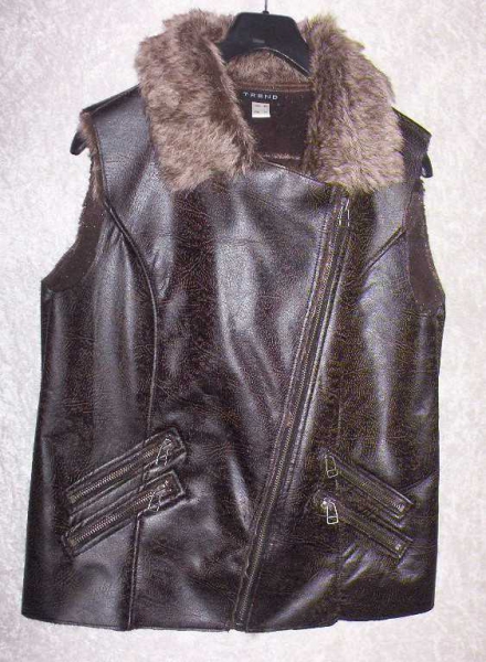 Weste in Lederoptik