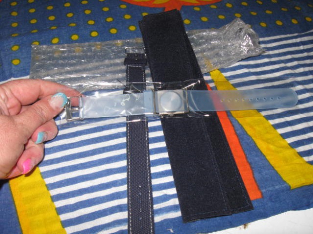 *** Neue Uhr mit leerer Batterie ***