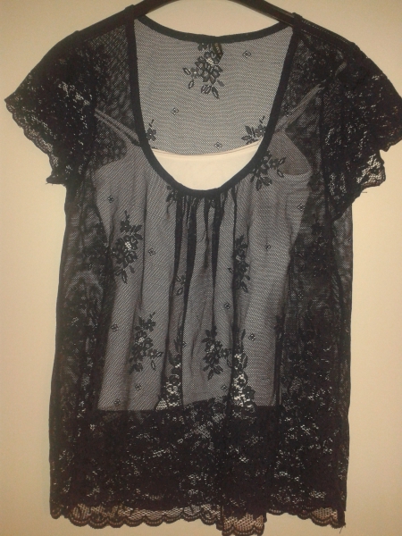 Schönes Spitzenoberteil dunkelblau