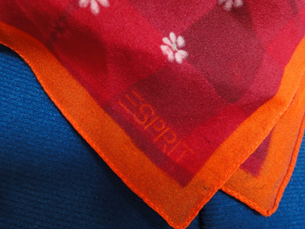 Rotes Esprit Halstuch 