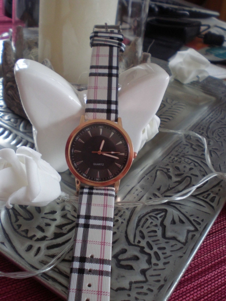 Uhr schwarz gold edel Statement Blogger karo kariert ,neu**