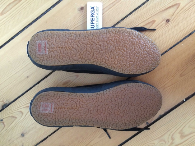 Superga Sneaker NEU schwarz mit Fell 41