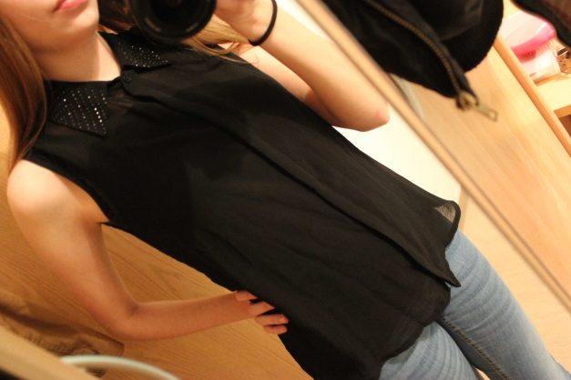 Ärmelfreie Schwarze Bluse