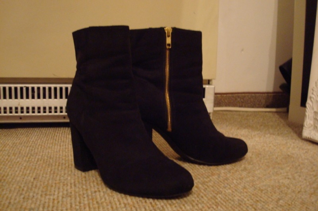 Stiefel, Stiefeletten, Boots, Blockabsatz, schwarz, gold, Wildleder-Imitat #H&M