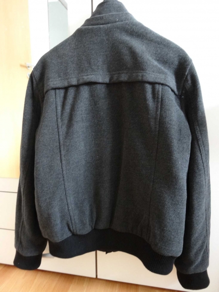 [S.Oliver, M/L] Dunkelgrauer Kurzmantel