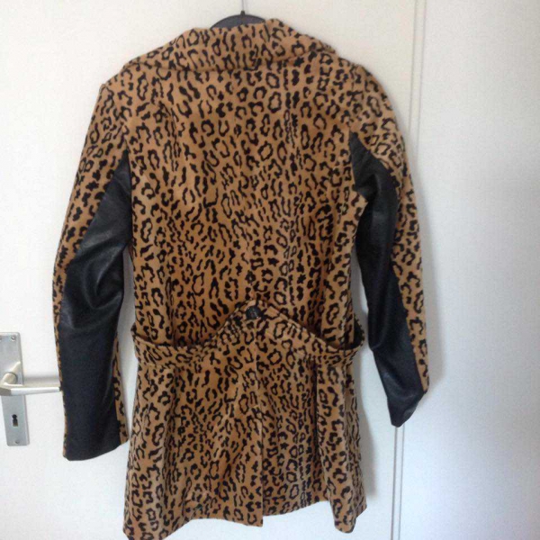 Trend Leo- Mantel von H&M