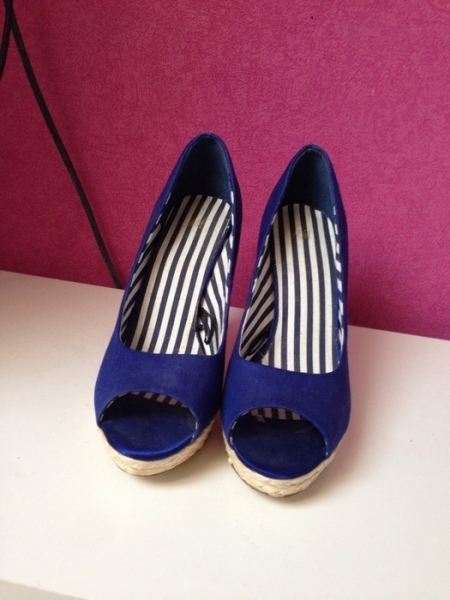 Blaue H&M High Heels 