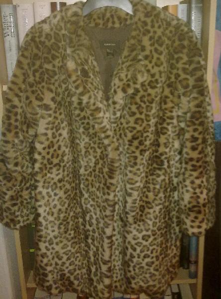 Leo Mantel von Mango