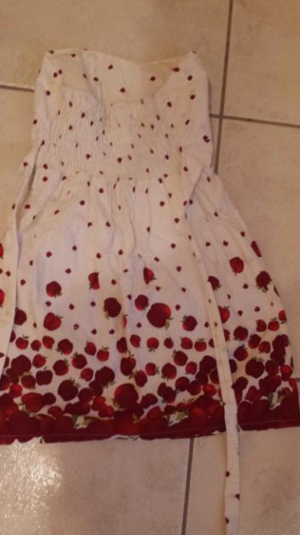 Trägerloses Sommerkleid