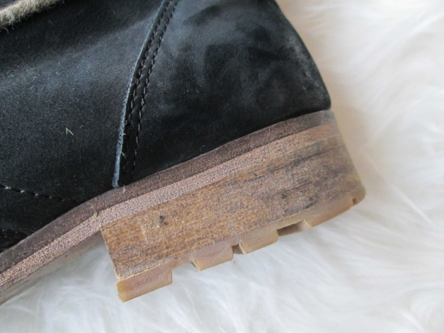 Schwarze Winterboots mit Fell