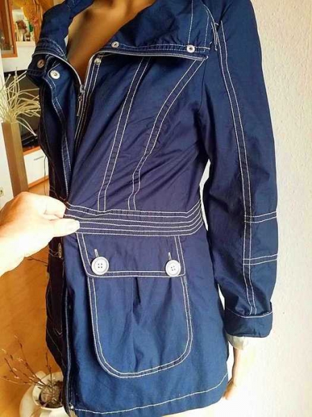 Sehr schöne Übergangsjacke von Authentick Neu