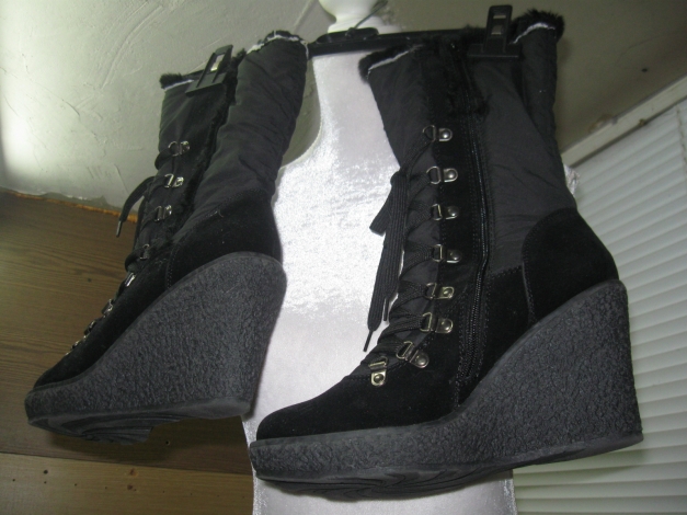 *** NEU ~ Winterstiefel ~ Fell ***
