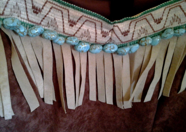 Indianer Kleid mit Halbedelsteinen NEU 