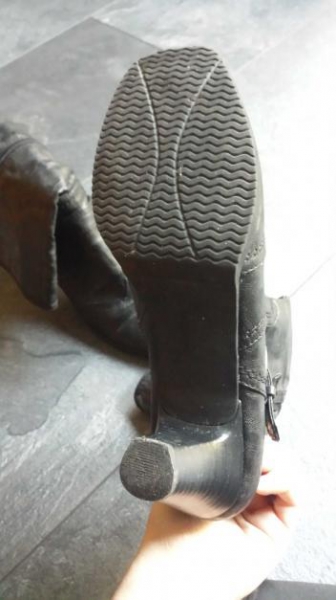 Schicke Stiefel in Größe 37