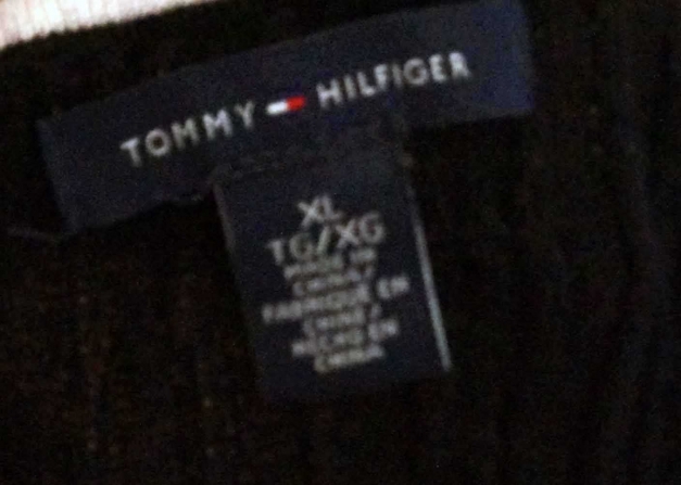 Pullover // Tommy Hilfiger // schwarz // Zopfmuster // Baumwolle