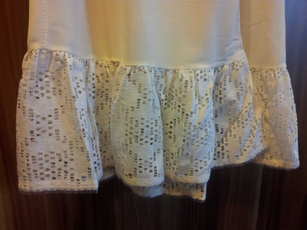 weißes DDR Unterröckchen für Mädchen / Frauen, Größe S, mit Spitze von Stretta