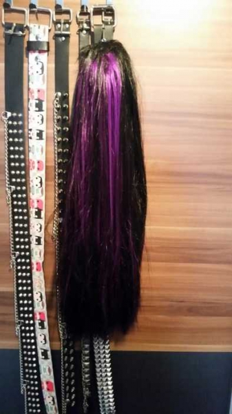 Haarteil schwarz lila Zopf