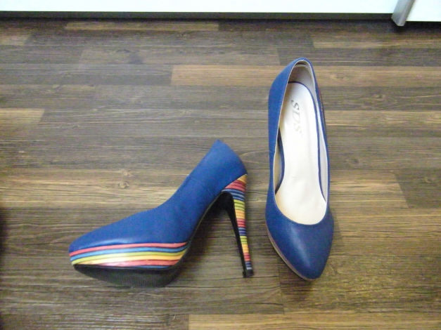 NEU HighHeels blue&rainbow NEU