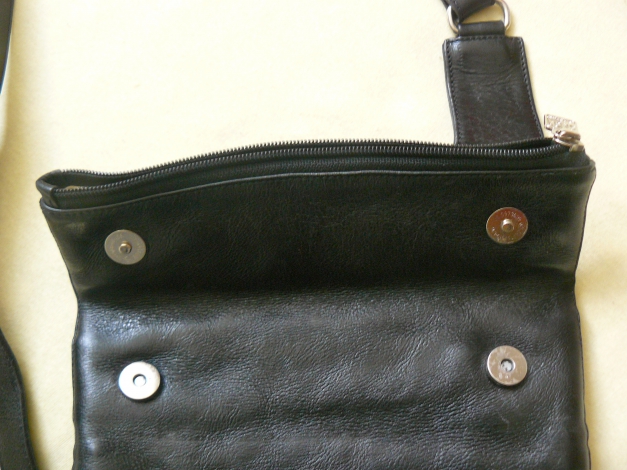 Ein Tausendsassa die SASA-Tasche: schwarz - vielseitig - neuwertig - Lieblingsstück