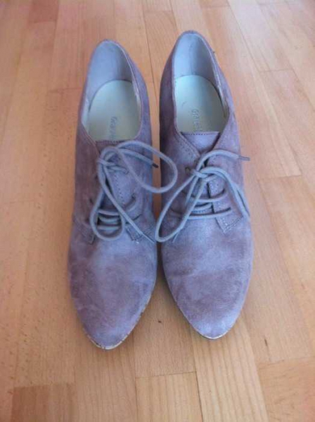 Beige Stiefeletten zum binden