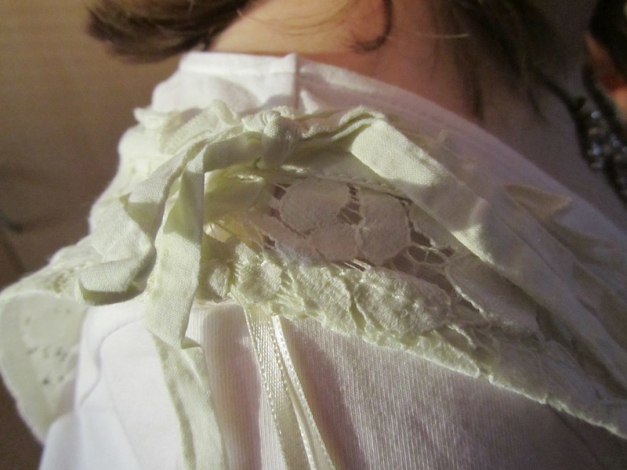 H&M Spitzen-Top Creme Größe 44 neuwertig