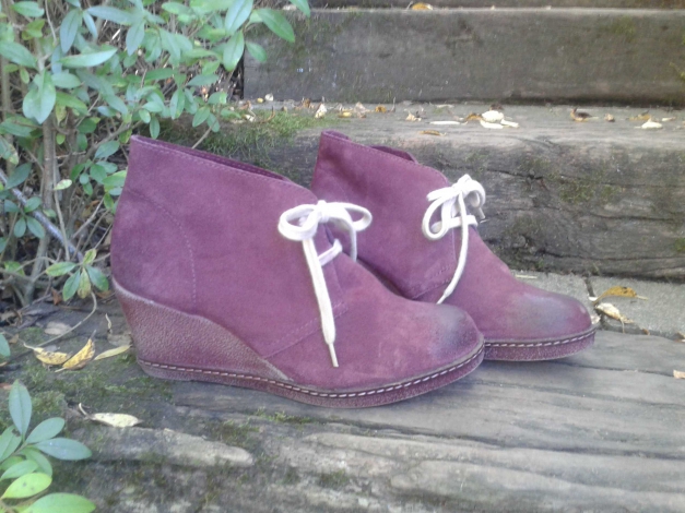 Stiefeletten mit Keilabsatz bordeau