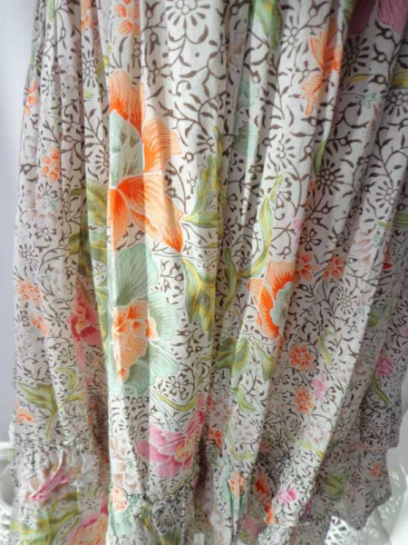 Warehouse Blumenkleid Trägerkleid