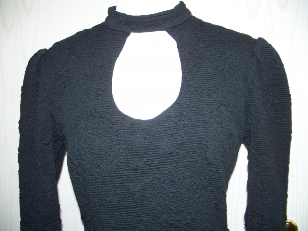 VINTAGE// Schwarzes 80er-Kleid mit Ballonärmeln und großem Rückenausschnitt (Kostüm/ Schneidern)