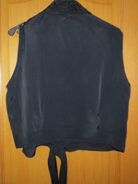 Bluse,schwarz,mit Kragen