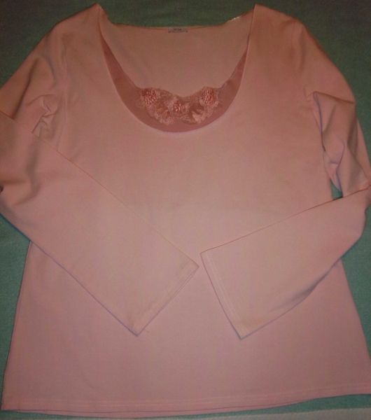 Schönes Shirt doppeloptik