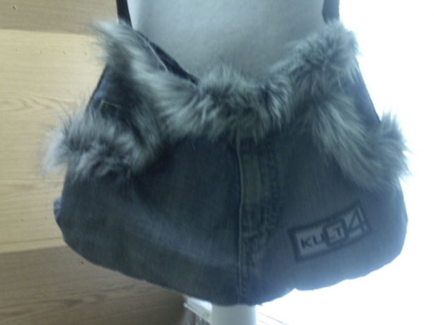 *** Witzig ~ Jeanstasche ~ Fellbesatz ~ Hilfiger Jeans *** 