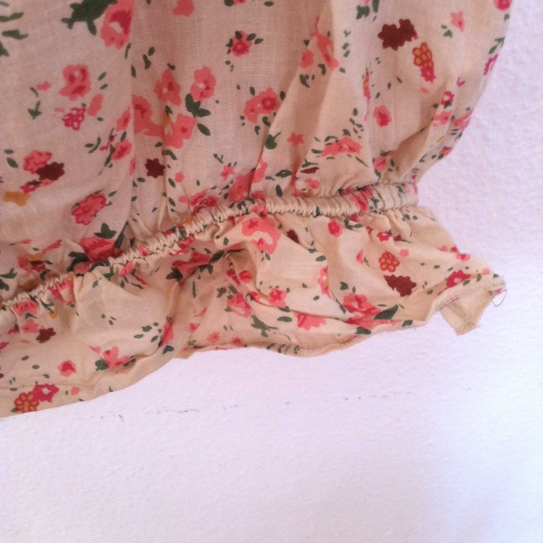 Süßes Blümchentop Gummibund