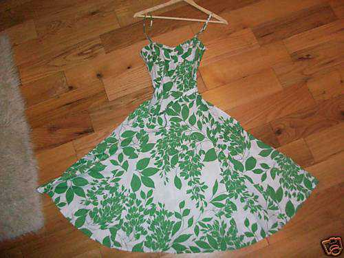 Zara Sommer Kleid mit floralem Aufdruck 32 = XXS - XS