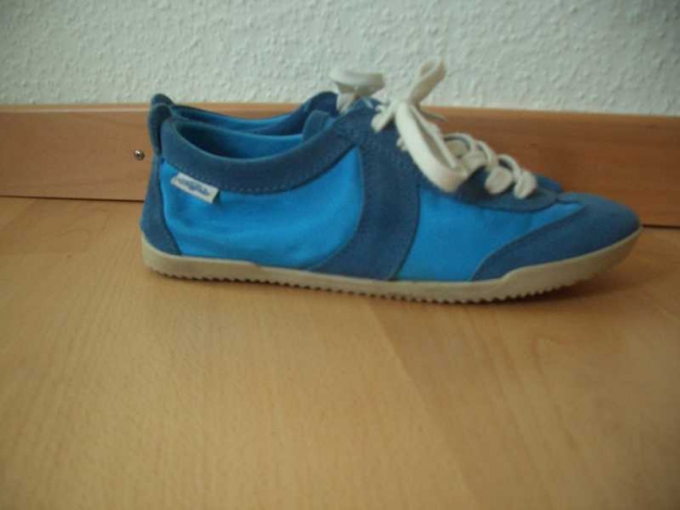 Blaue Buffalo Turnschuhe in 37