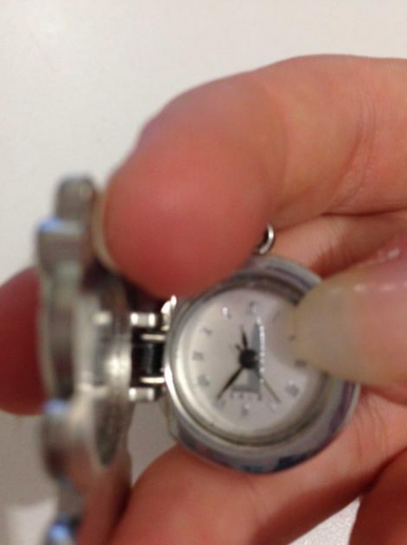 Hello Kitty Anhänger mit Uhr